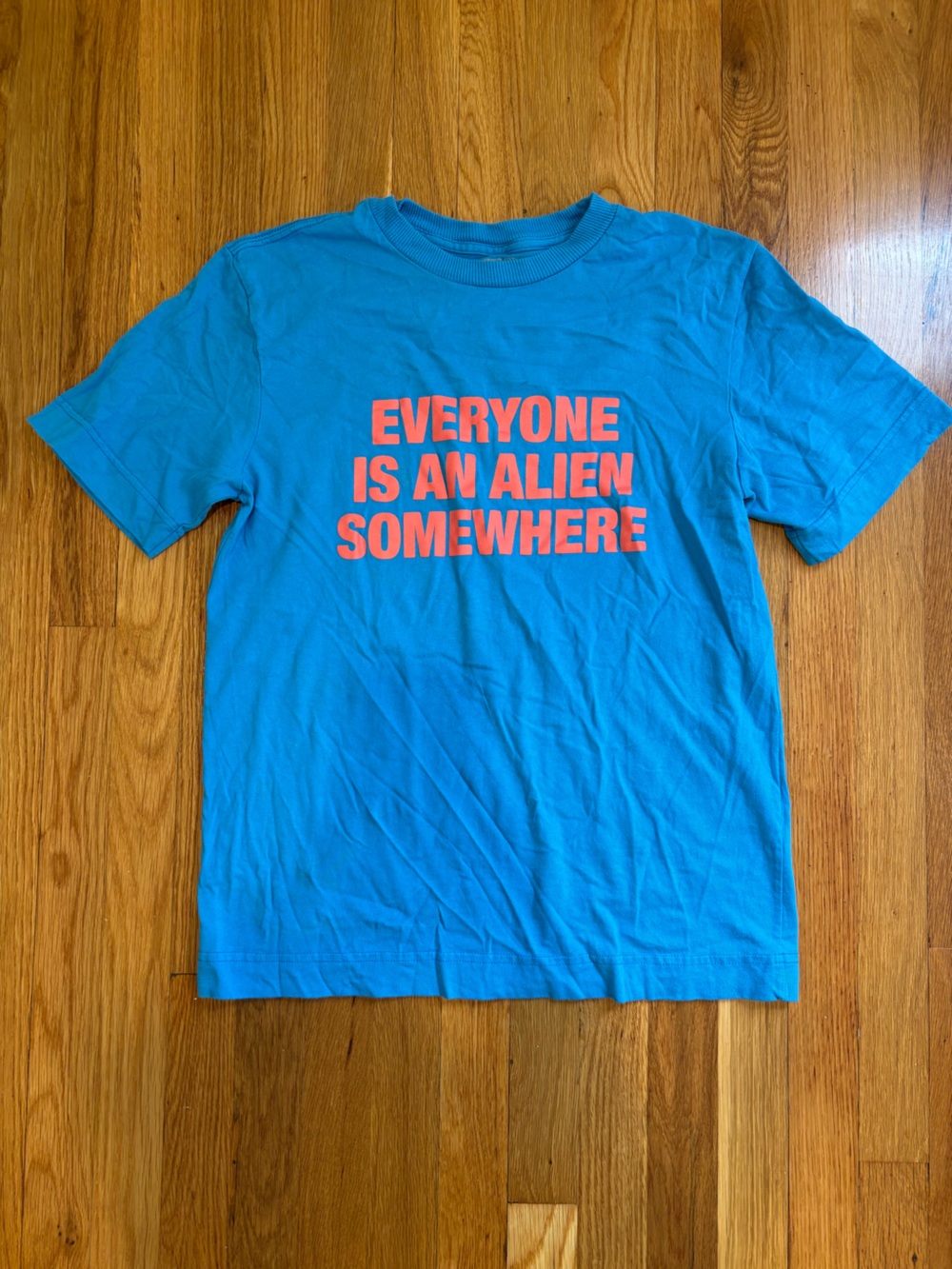 Coldplay Everyone Is An Alien Somewhere Music of the Spheres Tour 2025 T-shirt